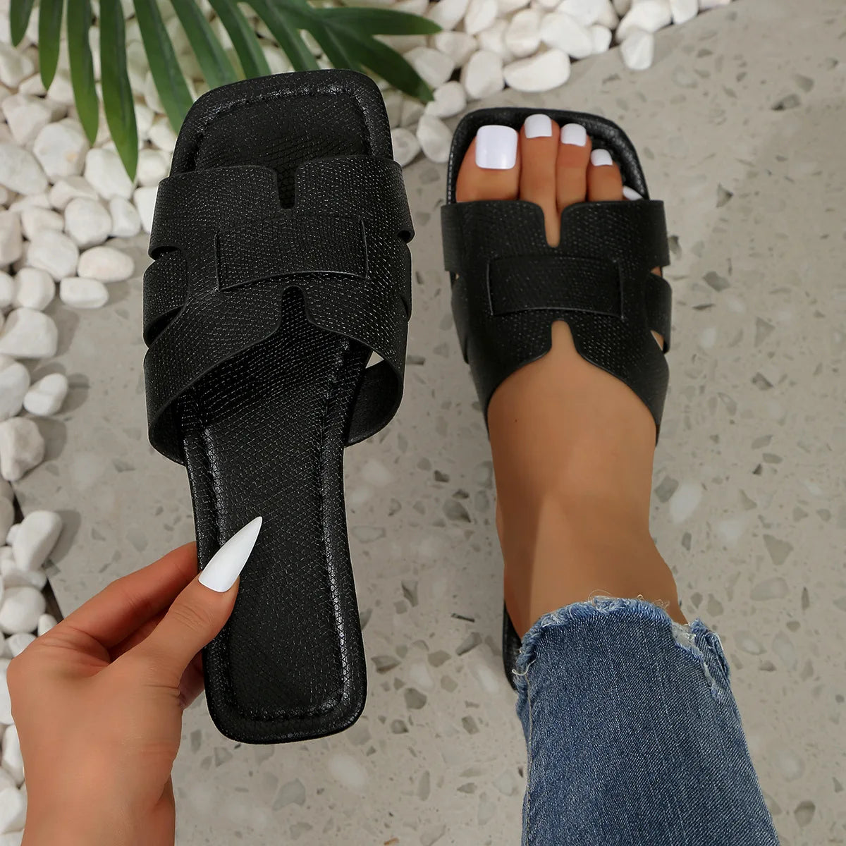 Women's Flat Sandals